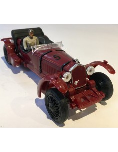 ALFA ROMEO 8C 2300 GRANATE 2